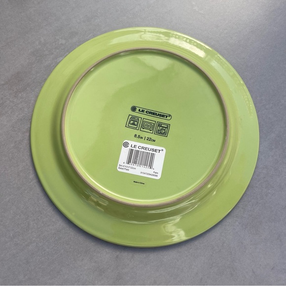 Le Creuset 8.5” Salad Plate in Palm - Picture 2 of 2